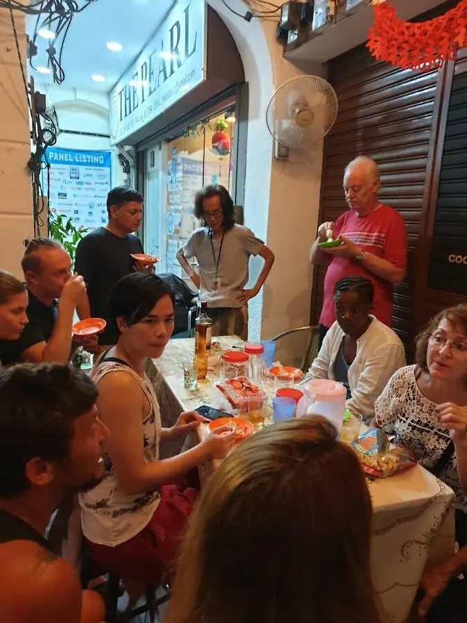 Cocoa Mews Cafe And Homestay George Town Malasia