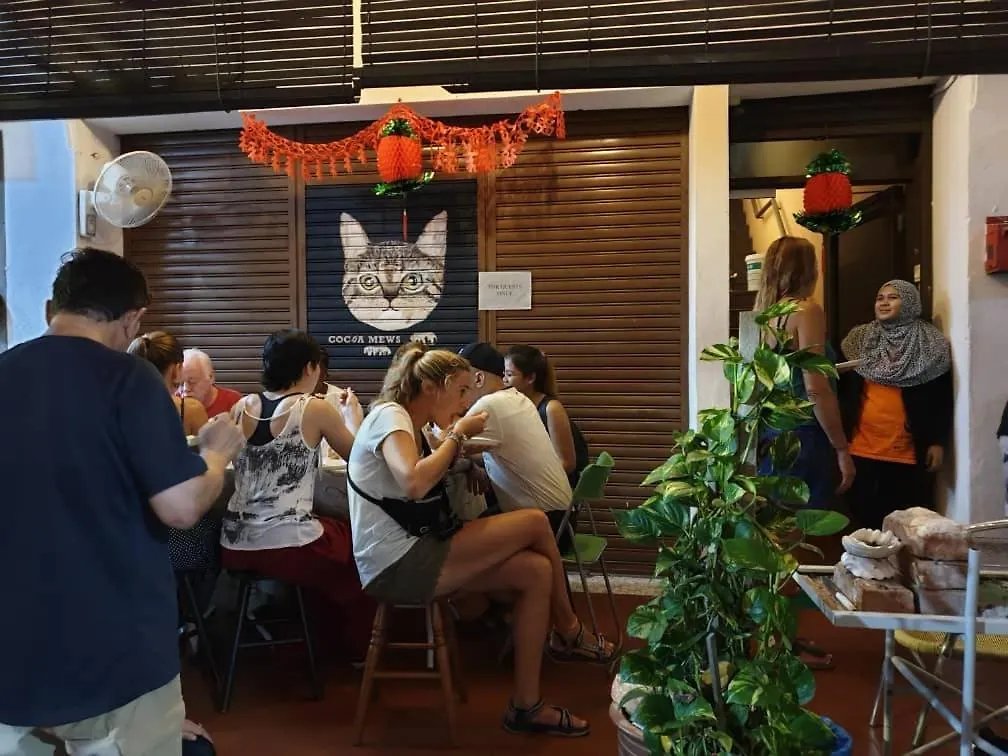 Cocoa Mews Cafe And Homestay George Town Pensión