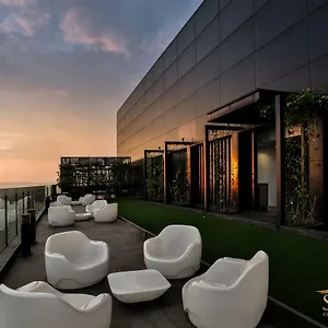 https://anggun-by-kl-suites.kualalumpurs-hotels.com